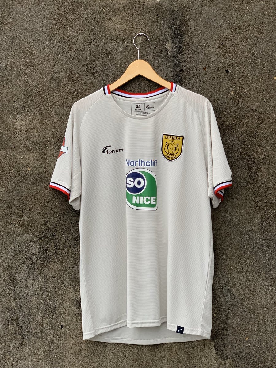 syaputra17's tweet photo. Izin ngelapak min, semoga rejeki anak 👶🏻 #jersey4sale @Jerseyforum @JerseyLigina 
Persela Lamongan Third 2019
Nameset Eky Taufik F 30 (XL) idr 550 k 
More info wa 0822-9361-6399 https://t.co/ov1A41ReaW