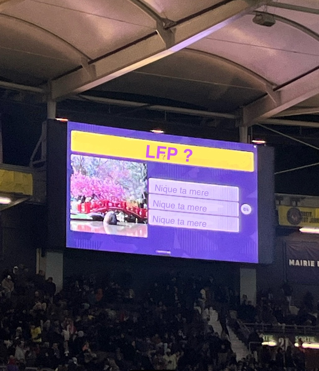 AnthoExpert's tweet photo. @ToulouseFC Merci les gars pour le point c’était incroyable!
Et merci le Virage Brice on a bien rigolé! https://t.co/QIl1s5Pg8X