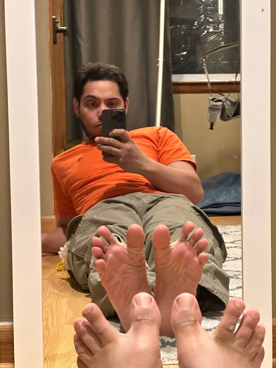 papi_vogue's tweet photo. Do ya thang 🫵🏼 #latinfeet https://t.co/6uVP1JFEwU