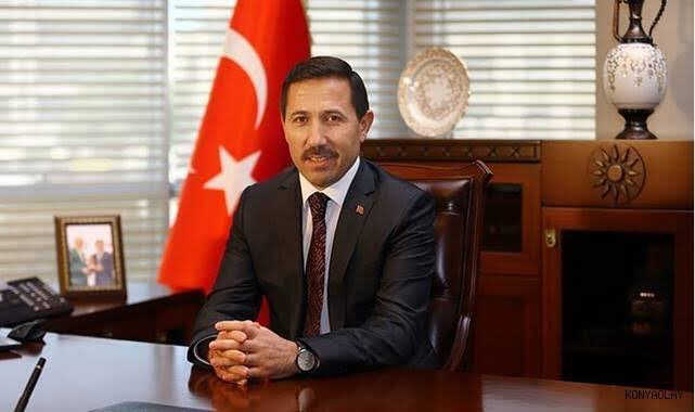 Karatay Belediye Başkanı, öldürülen kız çocuğundan sorumlu tutulup derhal tutuklanmalıdır.

“İnsanı yaşat ki Devlet yaşasın” ilkesinden bihaber olan bu vicdansızlara dokunulmadan bu terör çözülmez.

#HasanKılcaTutuklansın