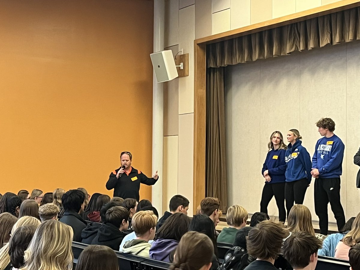 Erie Middle School (@eriemiddle) on Twitter photo The <a href="/ErieHighSchool/">Erie High School</a> principal, Mr. Griffin, led a student panel with several seniors to talk to our 8th graders about successes and challenges of high school. A great opportunity for our s’s to learn more about the transition! #StVrainStorm #TheTigerExpERIEnce <a href="/DPerfettiDeany/">Dina Perfetti-Deany</a> The <a href="/ErieHighSchool/">Erie High School</a> principal, Mr. Griffin, led a student panel with several seniors to talk to our 8th graders about successes and challenges of high school. A great opportunity for our s’s to learn more about the transition! #StVrainStorm #TheTigerExpERIEnce <a href="/DPerfettiDeany/">Dina Perfetti-Deany</a>