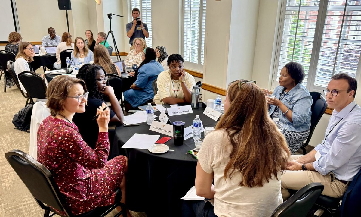 character_wfu's tweet photo. ⏰ Apply by April 2 for our Character Across the Curriculum workshop! We invite U.S. undergraduate faculty to a 3-day course development workshop on integrating character into your curriculum, across all academic disciplines. More info &amp; application: https://t.co/ZnsKIhSvEM https://t.co/GDevRr1T4t