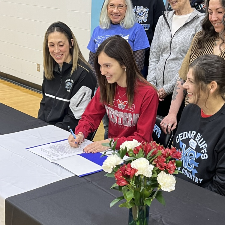 AthleticsCbhs's tweet photo. Thursday morning, Addisyn Sweeney committed to continue her education and run track for Western Colorado University! Congratulations Addy! Here's to another exciting track season! https://t.co/kjuxr870U7