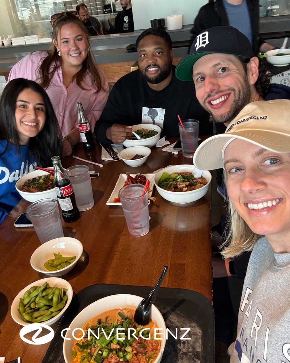 ConvergenzLLC's tweet photo. Happy #NationalEmployeeAppreciationDay! 🎉 

We’re grateful for our incredible team and all the hard work they put in every day. To celebrate, we stepped away from our desks and enjoyed a well-deserved team lunches together! https://t.co/R6Z0YiBurJ