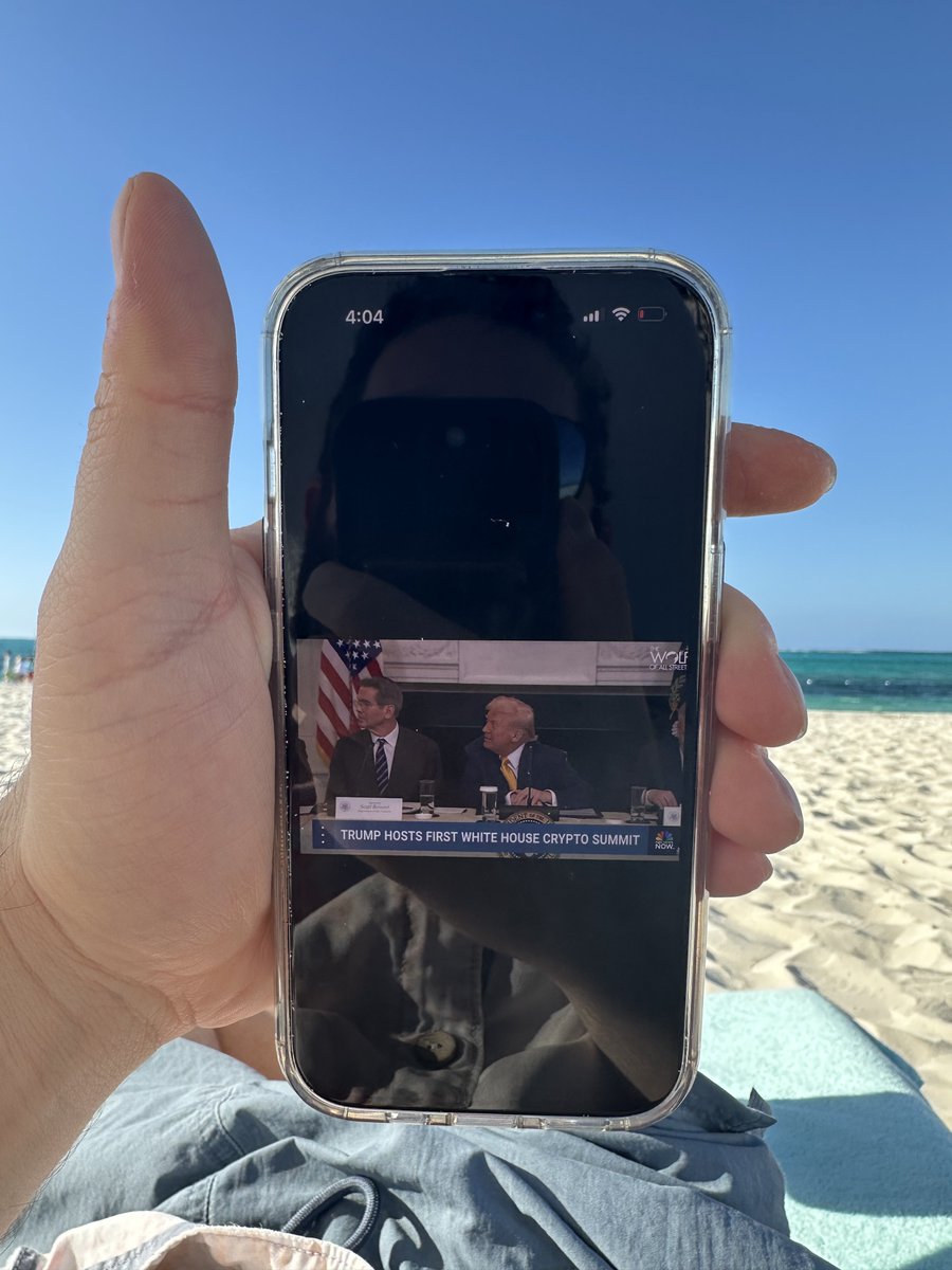 Alex Thorn tweet media