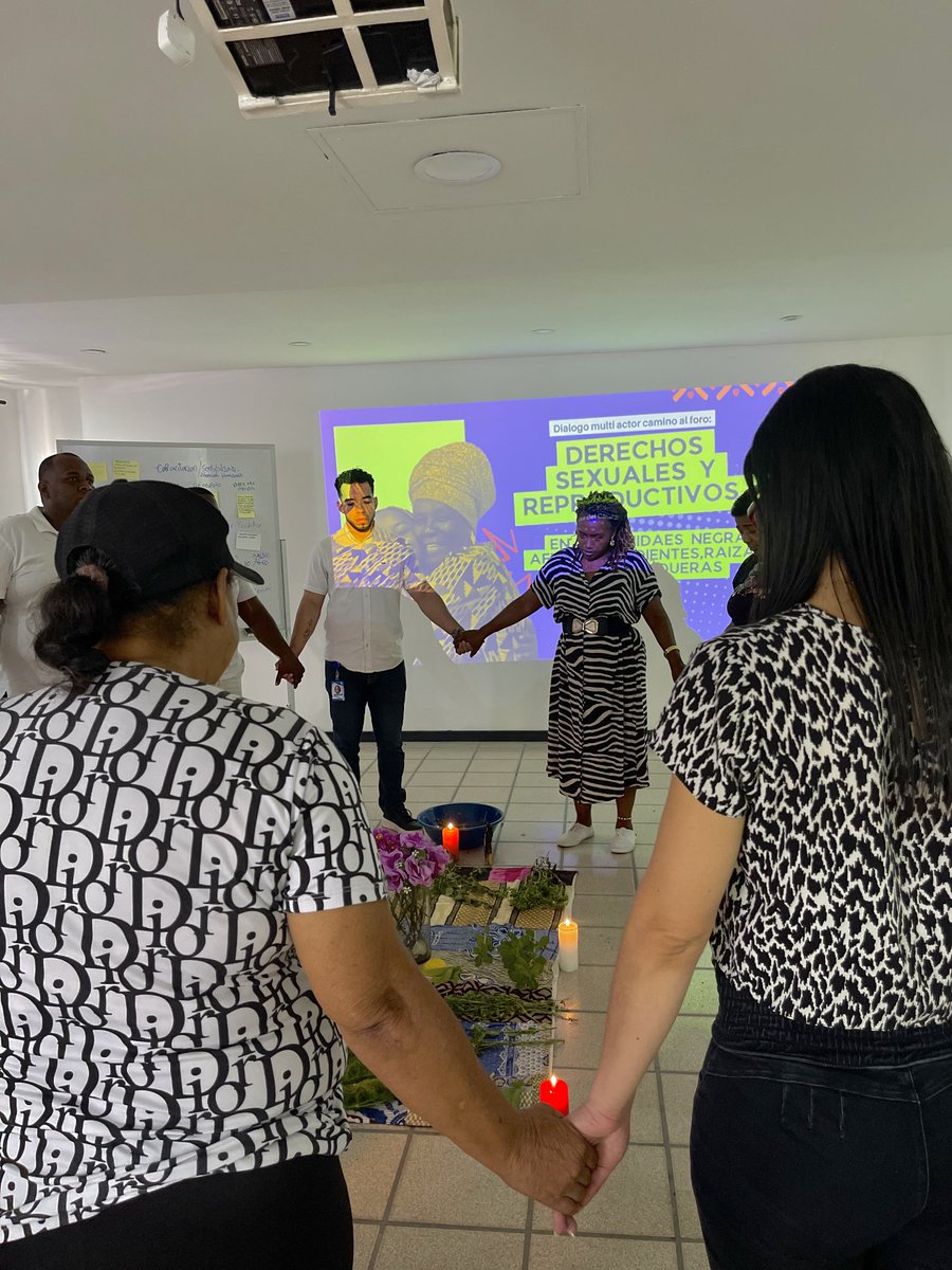 AmigosUnesco's tweet photo. Avanzamos en el seguimiento y acompañamiento a los planes territoriales de salud y sus avances en materia de salud sexual y salud reproductiva para el pueblos negro,afrocolombianos,raizal y palenquero.#8Marzo #8Mart #IVEDecolonial #FosFeminista  #AmefricaLab https://t.co/WAXkc9yCJ6