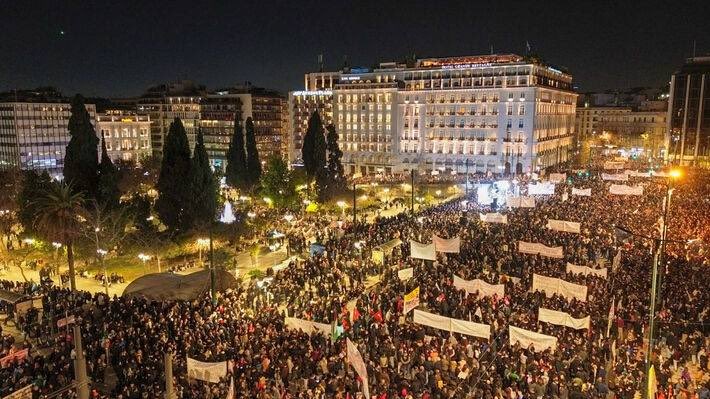 Συγκέντρωση Νο 5

Σε μια εβδομάδα όλα αυτά

Προσκυνώ την δύναμη σου ΛΑΕ μου