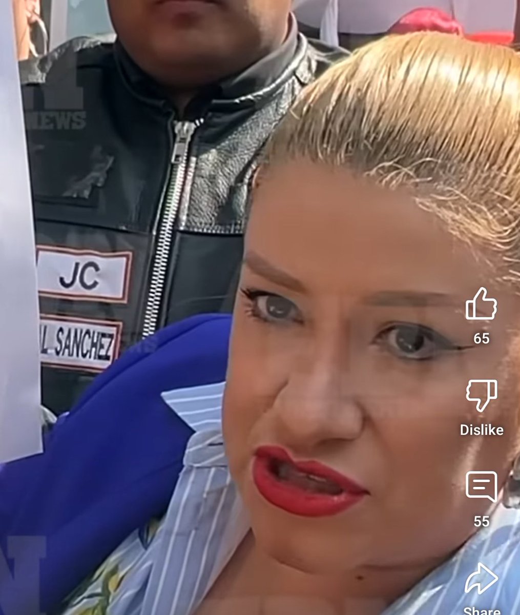 MundoDelReves25's tweet photo. @LaComentologa Nunca se nos va a olvidar. Éstas caritas son la representación de acciones que dan asco. 🤢 https://t.co/5rjB2Quw7K