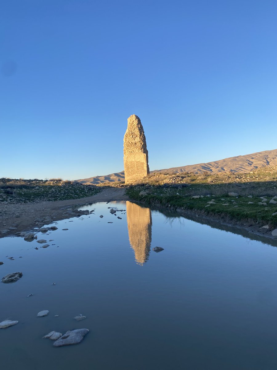 kheshtzan's tweet photo. @Iranland7 این عکس رو ۱۰ روز قبل از برج مرکزی شهر گور( منار میلو) گرفتم. https://t.co/VCb0A4HSFy