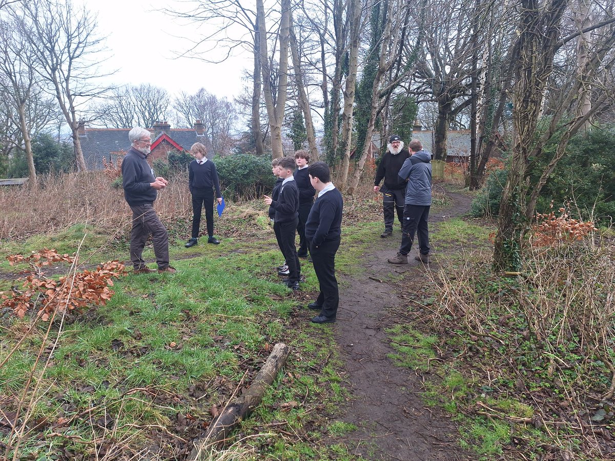 SaferstreetsYP's tweet photo. Climate Action Event today with young people from @FalkHSCommunity, a brilliant group and a credit to their school & community, lots of participation and having a real say in the priorities for #communityclimateactionplan @TNLComFundScot @falkirkcouncil @SP_NetZero @CVSFalkirk https://t.co/NEhA4p6gT1