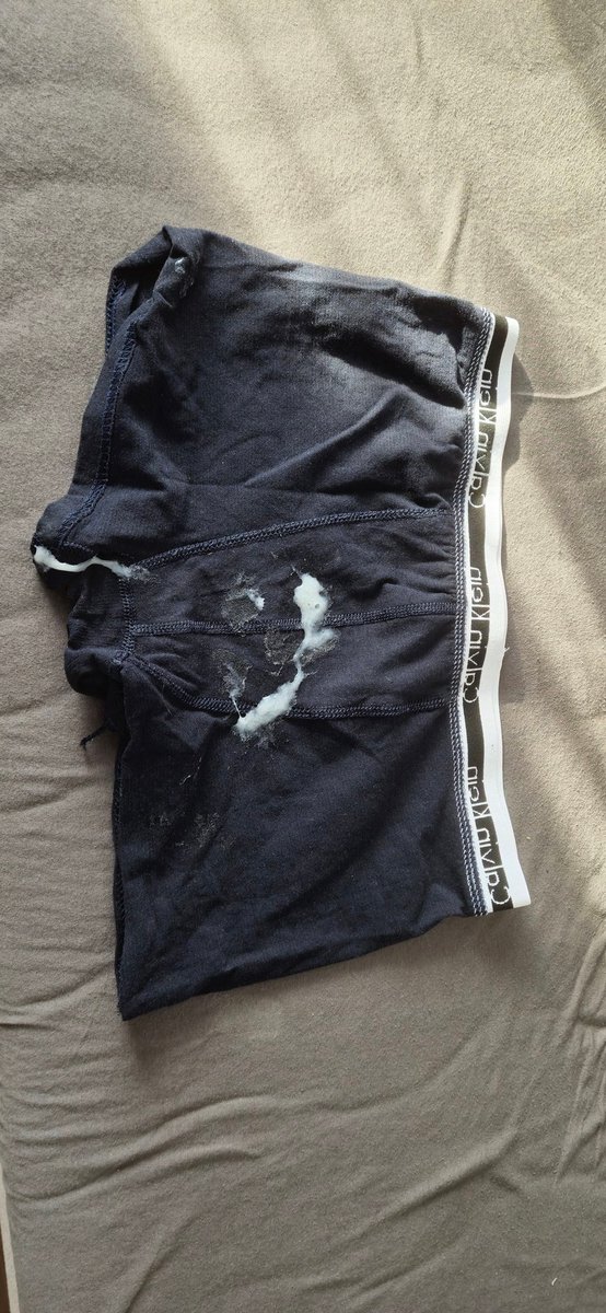 Str_96_0711's tweet photo. Wer will meine cum boxer haben?
#cum #cumboxer #master
#dirtyboxer #dirty #smelly #findom #slave #masterslave #CalvinKlein #CK https://t.co/p4KeAxF9CN