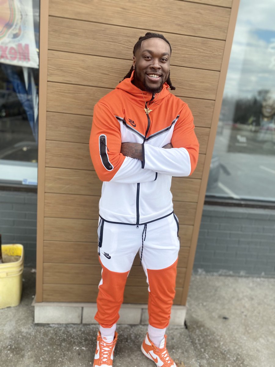 JustKeyze's tweet image. We wasn’t supposed to get past 25, jokes on you, mf we alive! #Chapter26 #Grateful