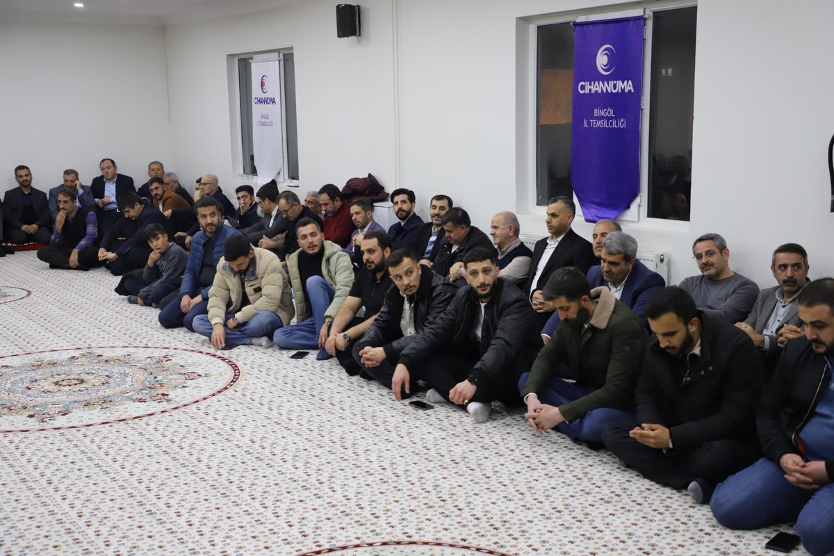 📍Bingöl - TÜGVA

Bingöl Cihannüma İl Temsilciliği tarafından düzenlenen sahur programında kıymetli kardeşlerimizle bir araya gelerek önemli konular üzerine hasbıhal ettik.

Birlik ve beraberliğimizin çatısı olan Cihannüma teşkilatımızın oluşmasında, bugüne kadar gelmesinde ve