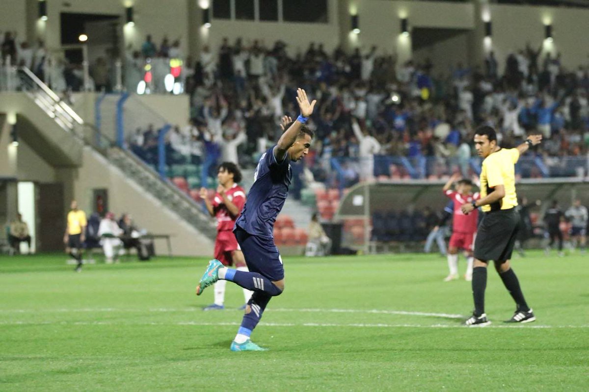 wahhnews's tweet photo. #عاجل

تأهل نادي القارة إلى دوري الدرجة الثالثة بعد فوزه على نادي القريات بأربعة أهداف  مقابل هدف.
سجل للقارة عزام الخليفه هدف وقاسم الجاسم ثلاثة أهداف.
"الواحة نيوز" تبارك لنادي القارة ولأهالي الأحساء هذا التأهل المستحق.
@hsa2468 https://t.co/9NAUImQXwi