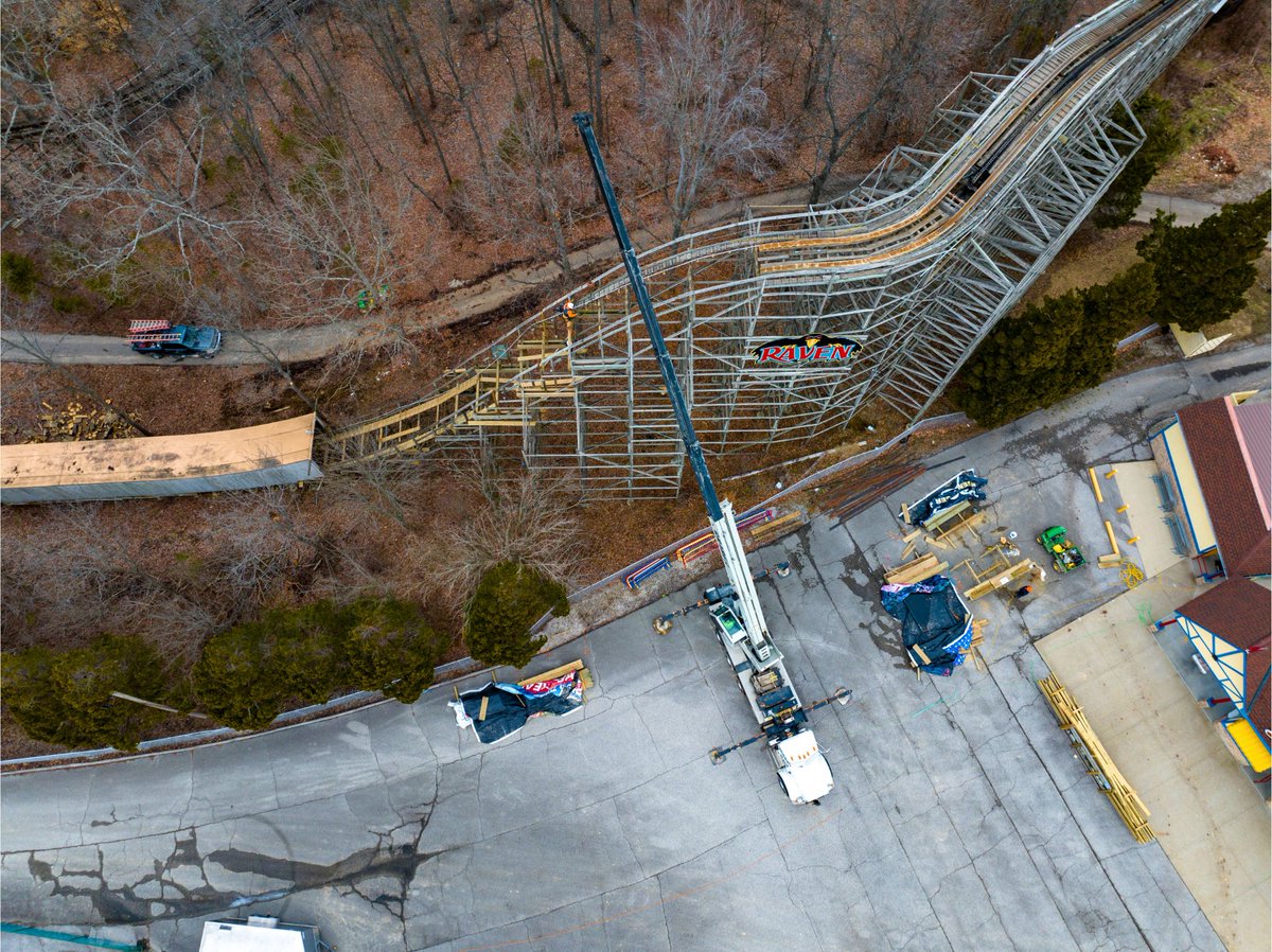 HolidayWorld's tweet image. The Raven is also receiving some track work this off-season!🎢  New Gravity Group Pre-Cut Track is being placed on the first drop into the tunnel!
#HolidayWorld #TheRaven #RollerCoaster #ThemePark #AmusementPark