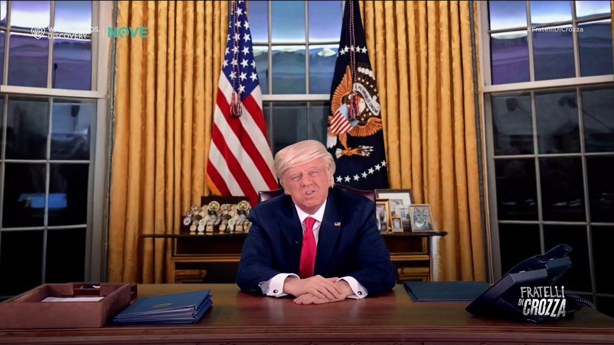 nove's tweet photo. Abbiamo rivisto il dibattito più discusso delle ultime settimana con un #CrozzaTrump particolarmente��� convincente. Scopri di più nell’ultima puntata di #FratelliDiCrozza su discovery+ https://t.co/yUhWsftAfv https://t.co/EQv4O1YKIj