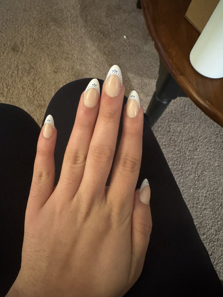 ani 💙🏆 tweet media