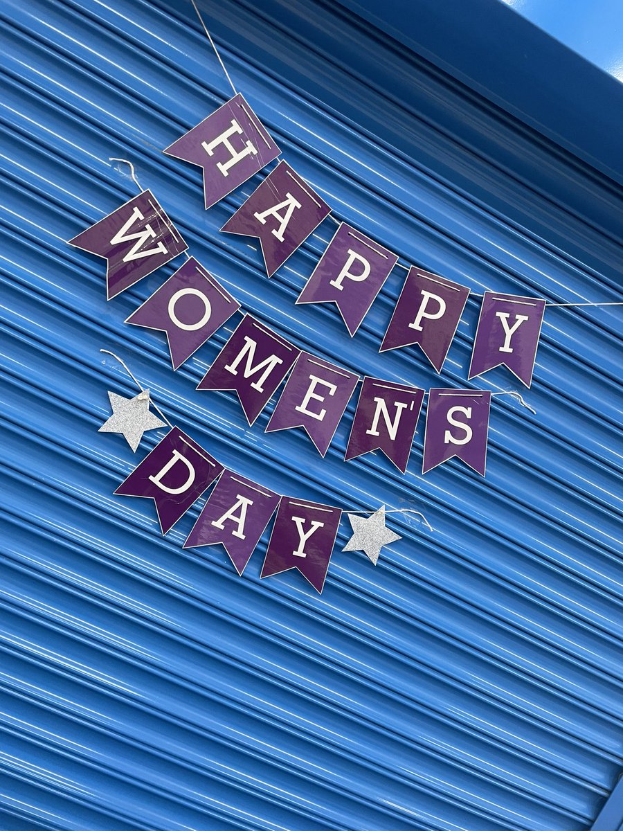 MrsKaurAT's tweet photo. Our PTA held a successful coffee/breakfast morning celebrating International Women’s Day.. we celebrated amazing women everywhere, enjoyed some delicious food and even better company☕️🍮🌸👌🏽👏🏽☺️ https://t.co/ytZGt7R1Dh