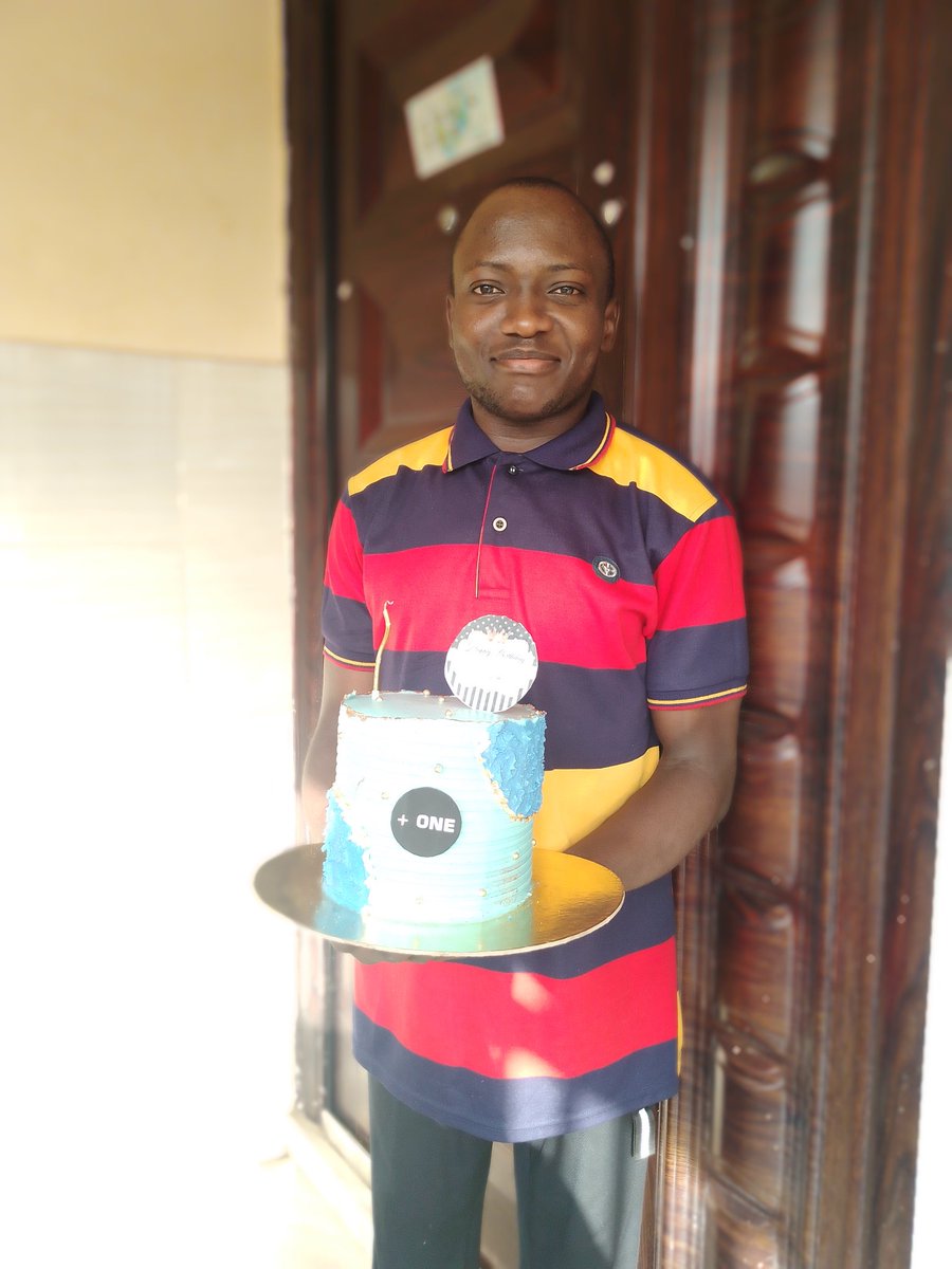 zaka_george's tweet photo. Different seasons have different kinds of growth.
Everything is made of light.
Everything we see is light.
You must shine your own light.

#happybirthday https://t.co/QuAXP63WYm