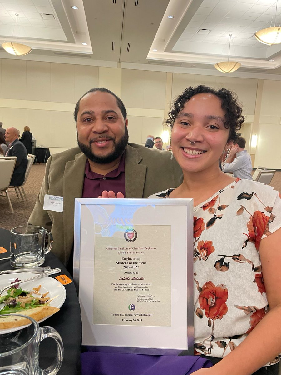 EngineeringUSF's tweet image. 🎉 Congrats to Arielle Meloche for being selected as the AICHE Engineering Student of the Year at the Tampa Bay Engineering Week Banquet.💚💛  Registration closes TOMORROW for #USF's 2025 #AIChE Regional Conference: bit.ly/4ibT26V
 #studentspotlight  @usfaiche