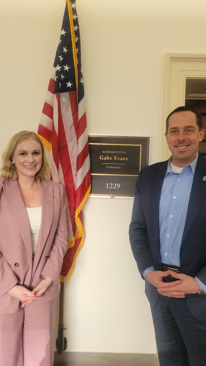 FeedingColorado's tweet photo. We were thrilled to attend the #FoodBankFlyIn with 200 of our colleagues to meet with Members of Congress about programs that are vital to Coloradans. We had great perspectives this year from a Hunger Relief Partner and amazing food bank staff! https://t.co/bx4Ggnn72q