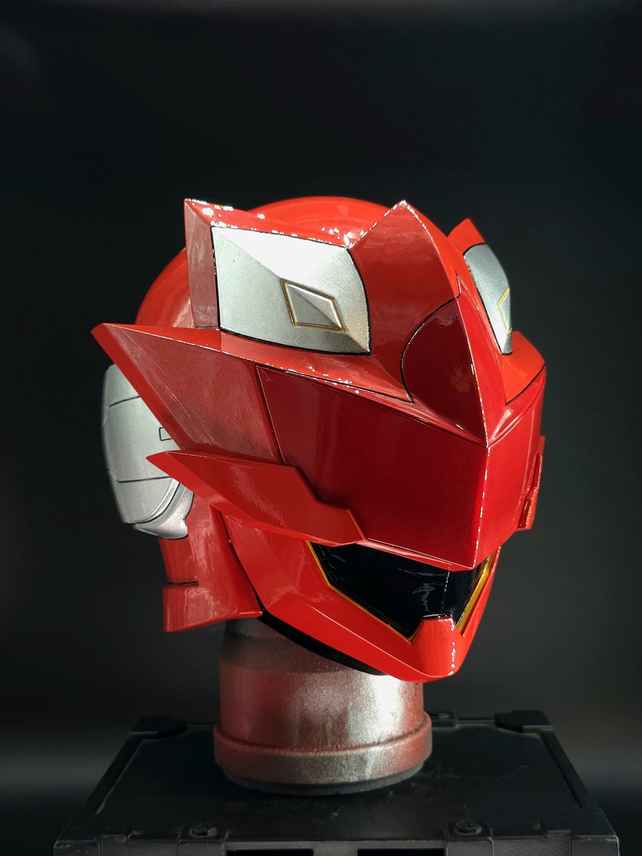 StarchildProps's tweet photo. KIZUNA RED helmet from "The Red Ranger Becomes an Adventurer in Another World" by @satelight_inc  ! 

Really live this design and love how it came out.

#redranger #kizunared #theredranger https://t.co/puuWDprVaF