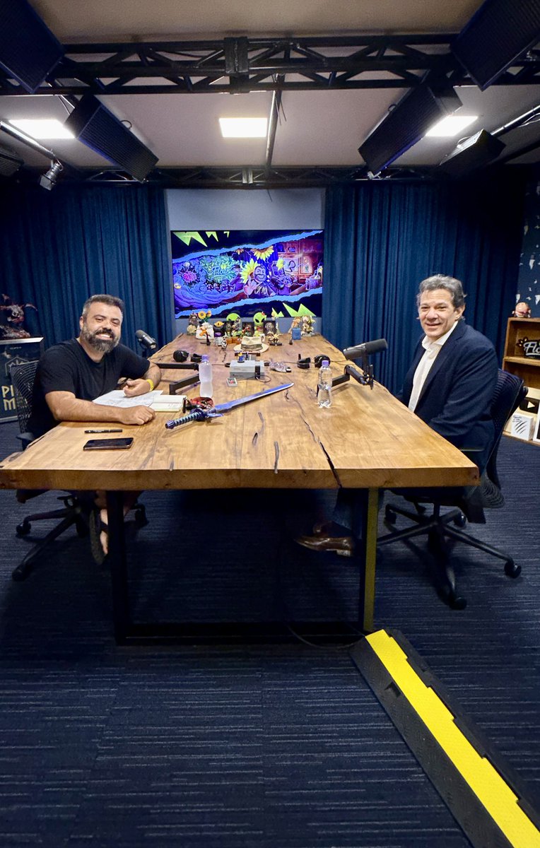 Logo mais estaremos ao vivo no Flow Podcast. 
Vamos falar sobre economia, política e o que estamos fazendo para o Brasil crescer com justiça social.

youtube.com/live/xXMc1k5F2…