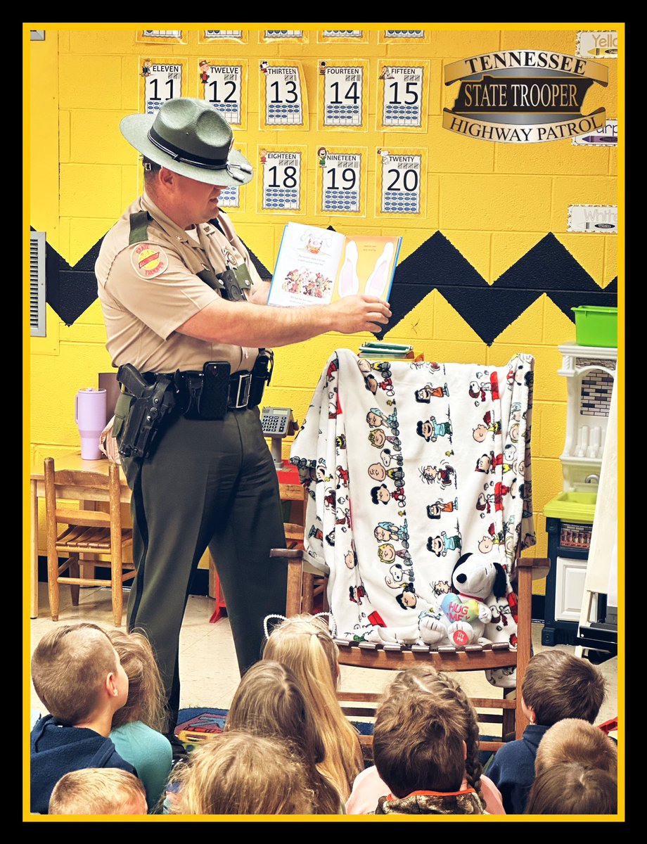 THPKnoxville's tweet photo. 📚👮‍♂️ Trooper Silcox had a great time reading to the students at Fairview Elementary School in Scott County! We always enjoy engaging with our youth and strengthening our community connections. Thanks for having us! #CommunityPolicing #ReadingWithHeroes #ScottCounty https://t.co/gC9X2aCZDc