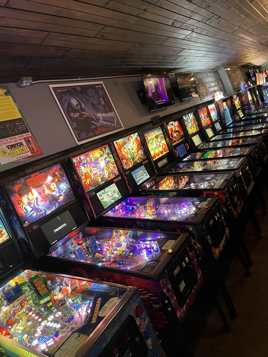 TraxlerDan's tweet photo. @PaulCharchian @arcade_1up #Denver https://t.co/AlDKOXMkBD