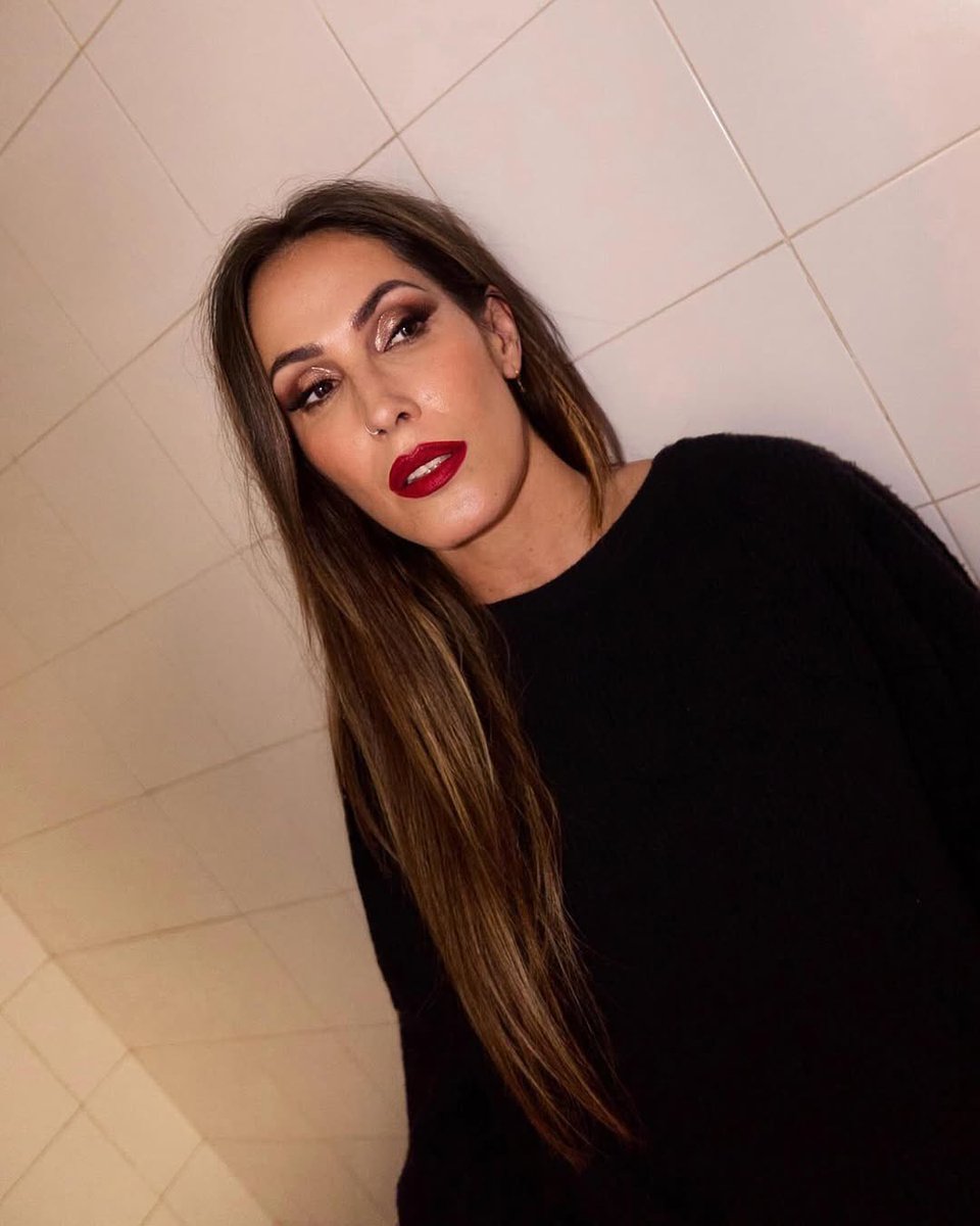 DanaMLSB's tweet photo. Es fuerte el face card que maneja https://t.co/vEMY9Fwcle