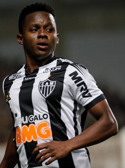 GaloMetrics's tweet photo. 🇭🇷 Modric x Cazares 🇪🇨 em 2018

🏟️ 59 x 50 Jogos
⚽ 05 x 11 Gols 
🎯 11 x 12 Assistências https://t.co/d8QTFe5iA0