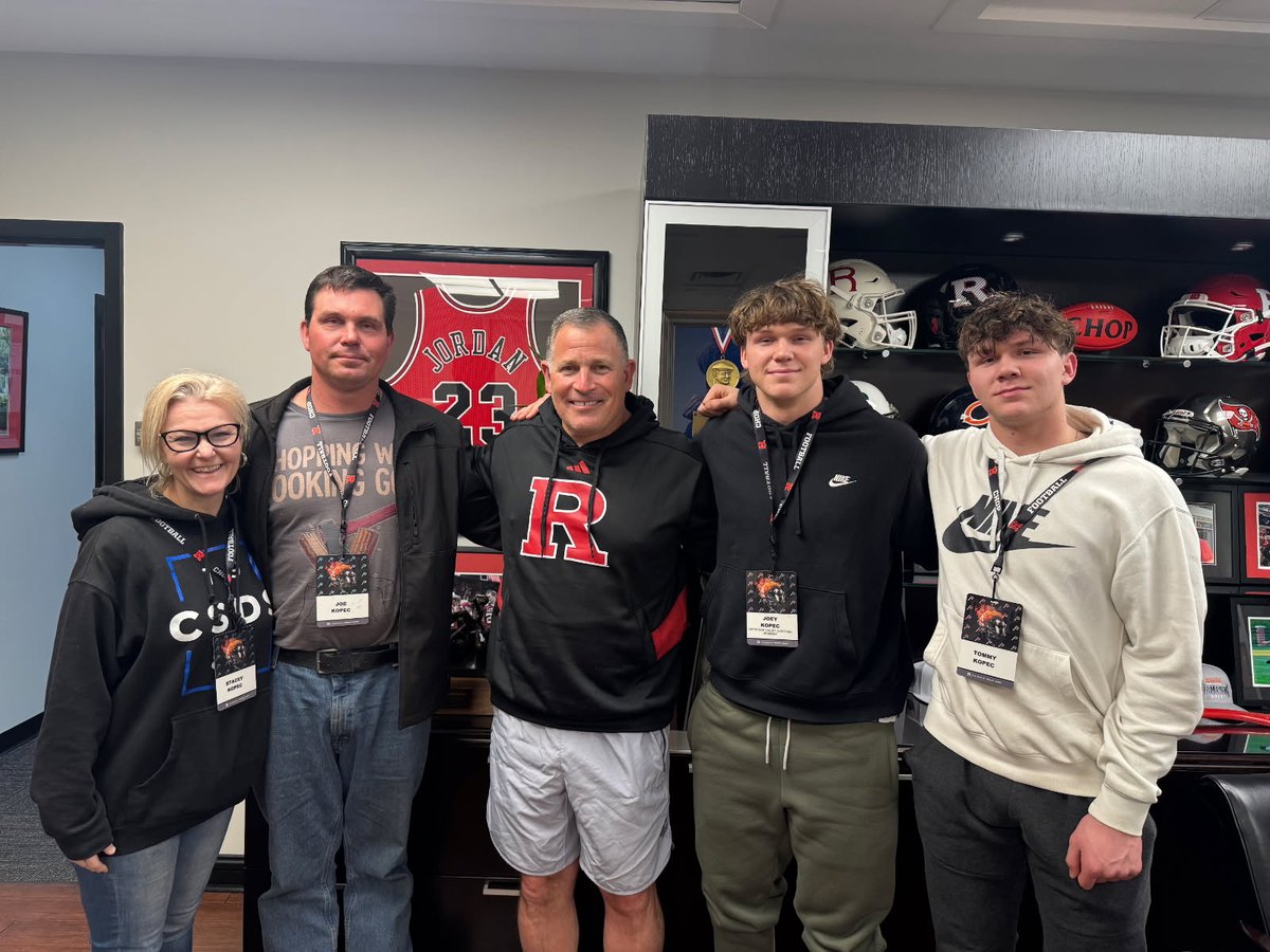 joeykopec20's tweet photo. Time to #CHOP🪓
@RFootball l @GregSchiano
@CoachSparber l @BigTen https://t.co/76vEqyq8li