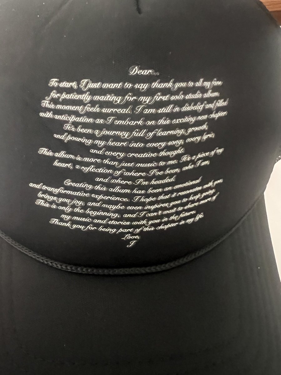 fridasts17's tweet photo. just now checking the merch I bought yesterday and omg the letter on this hat jennie 🥹 https://t.co/qrLwIgd81O