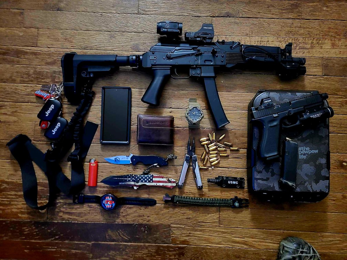 edc76239's tweet image. 🛠 Built for Any Situation 🛠
From the #Kalashnikov #USA #KP9 to the #Glock 17, every tool here has a purpose. Whether it’s self-defense, the range, or everyday survival, having the right gear matters. What’s in your #EDC loadout?
#StayDangerous #SelfReliance #TacticalMindset