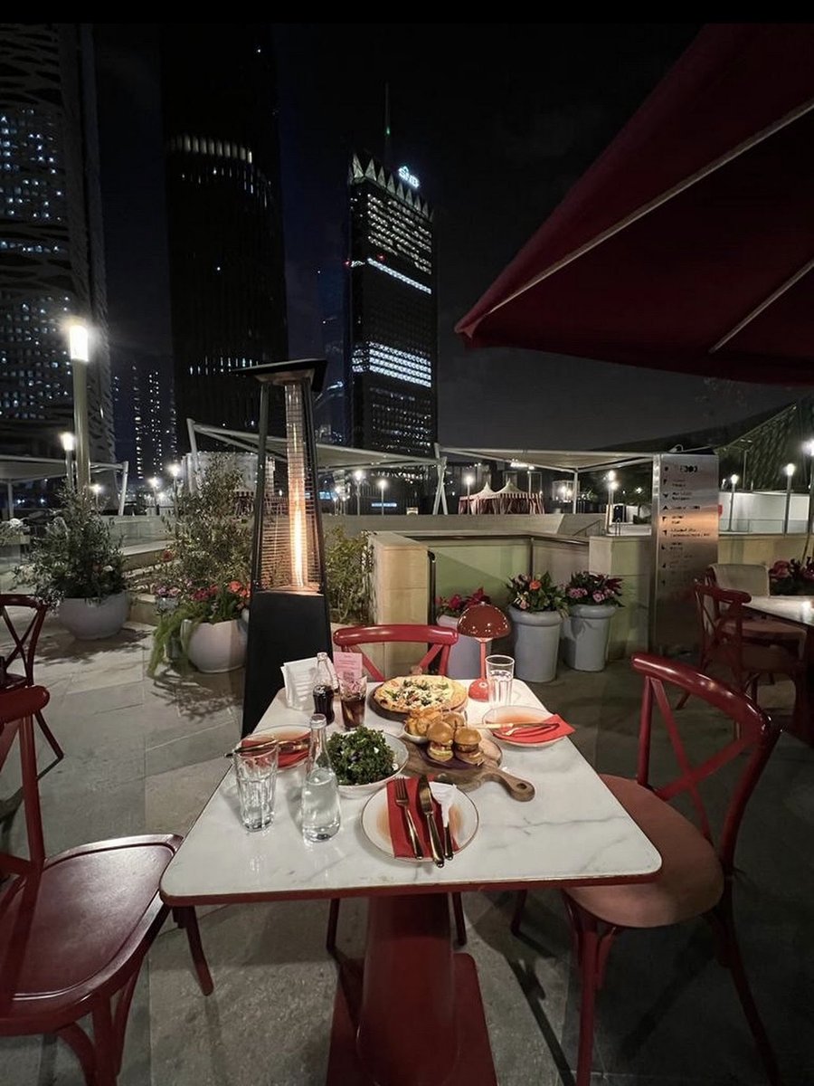 vmav's tweet image. Random