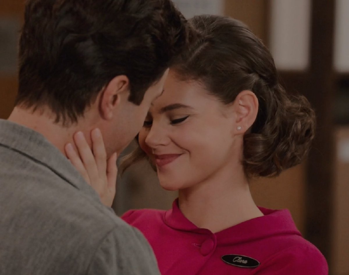 holdontoyou13's tweet photo. Baby, the best part of me is you
And lately, everything's making sense too
Oh, baby, I'm so in love with you π
#ilparadisodellesignore #claredo https://t.co/QEmBwVQFPR