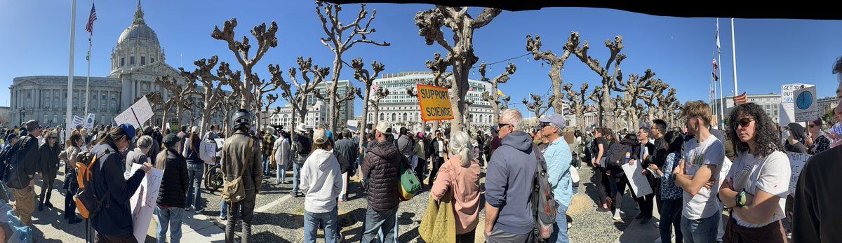 Amazing turnout at today’s #StandUpForScience in San Francisco