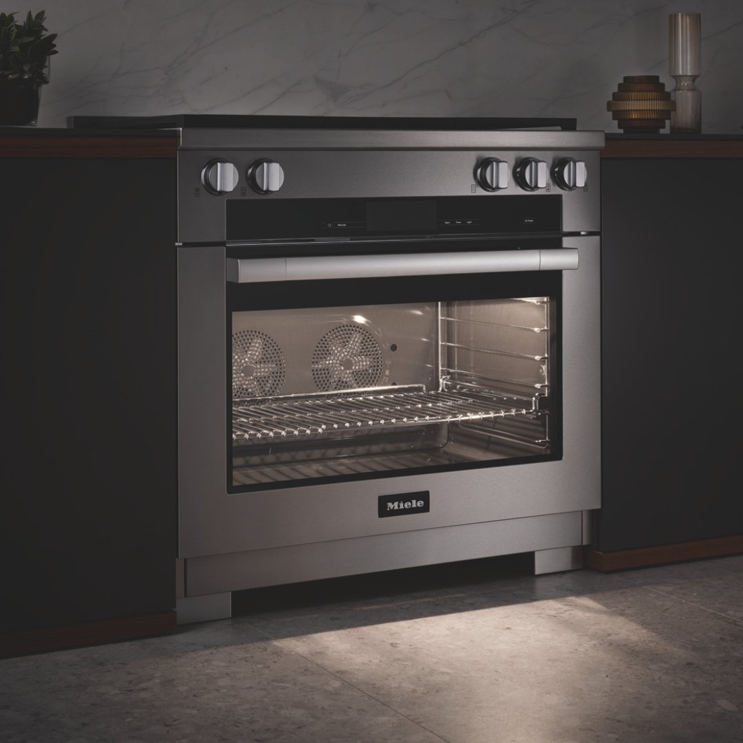 Experience restaurant-quality baking at home with a #Miele Range.

Equipped with TwinPower Convection Blowers, the oven reaches the perfect temperature faster—ensuring flawless results, every time. 

#MieleUSA #ImmerBesser #MieleOven