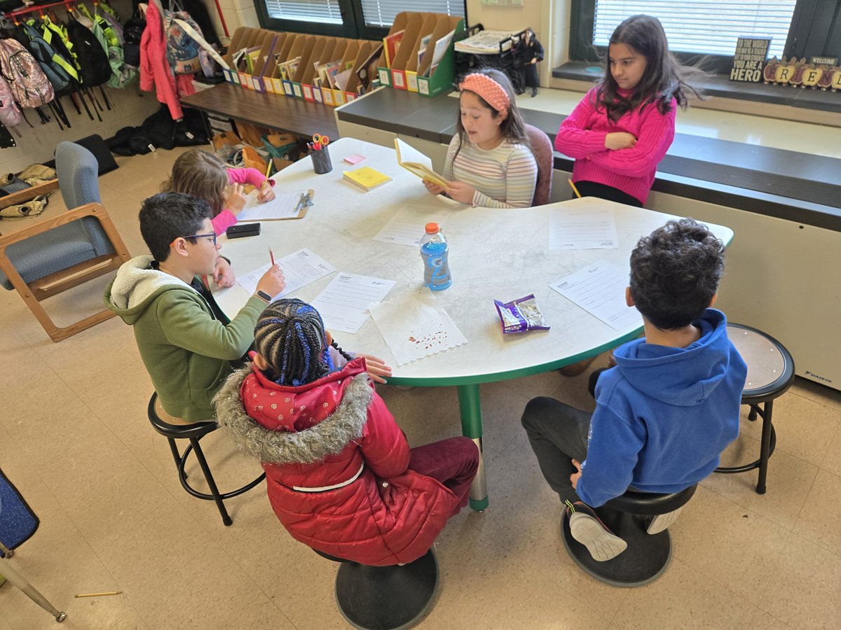 Poetry Clubs! #LoveThatDog <a href="/CopperHillES/">Copper Hill</a> <a href="/MrsVeneziano53/">Kimberly Veneziano</a>
