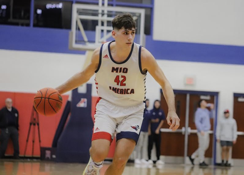gerardboosch's tweet photo. Highlights Freshman Year w/MNU

Season 2023/2024

Conference Champions🥇🔥

7.5 PPG
7.1 RPG
1.48 APG

https://t.co/WWdgV9ERpS https://t.co/WKxMGyuCic
