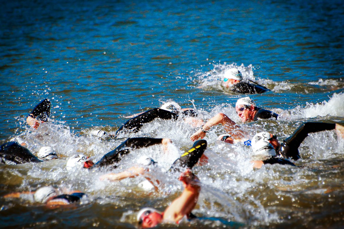 MartinLlaryora's tweet image. ¡Córdoba, sede de grandes eventos!

Este fin de semana, nuestra provincia vuelve a brillar en el mapa del #deporte mundial, recibiendo en #Embalse a más de 1.200 nadadores de 18 países para una competencia única. #Córdoba se suma al circuito del Oceanman Argentina, la prueba de