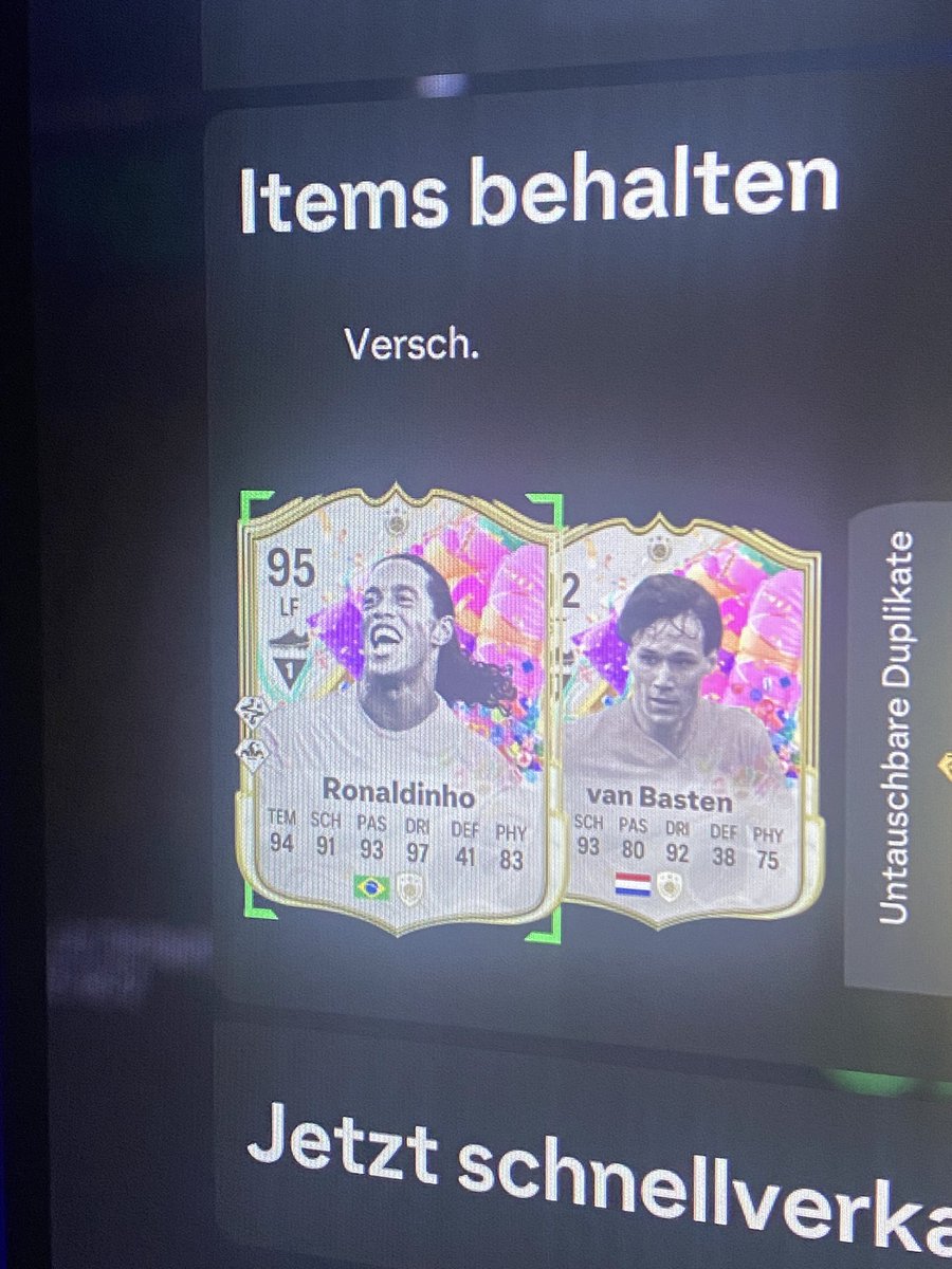 RatedMaxi's tweet photo. @burakyamancan @fifa_romania Welcome 🥰😭 https://t.co/UOACv6Z6mT
