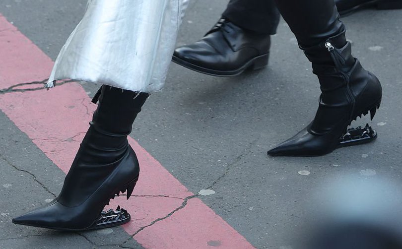 wretchedsapphic's tweet image. chappell in the gcds fang heels…….. borrowed from lestat she told me herself