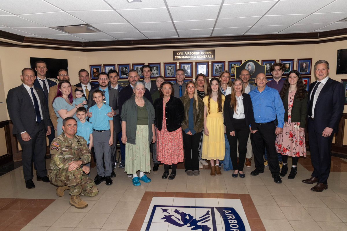 Secretary of the Army tweet media