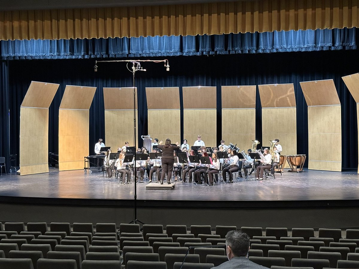 Congratulations to the Wind Ensemble and Symphonic Band on their performances these past two days at UIL! Wind Ensemble earned super ratings on stage and sight reading!!Symphonic Band earned superior ratings in sight reading!!We are proud of all the hard work they have put in 😊