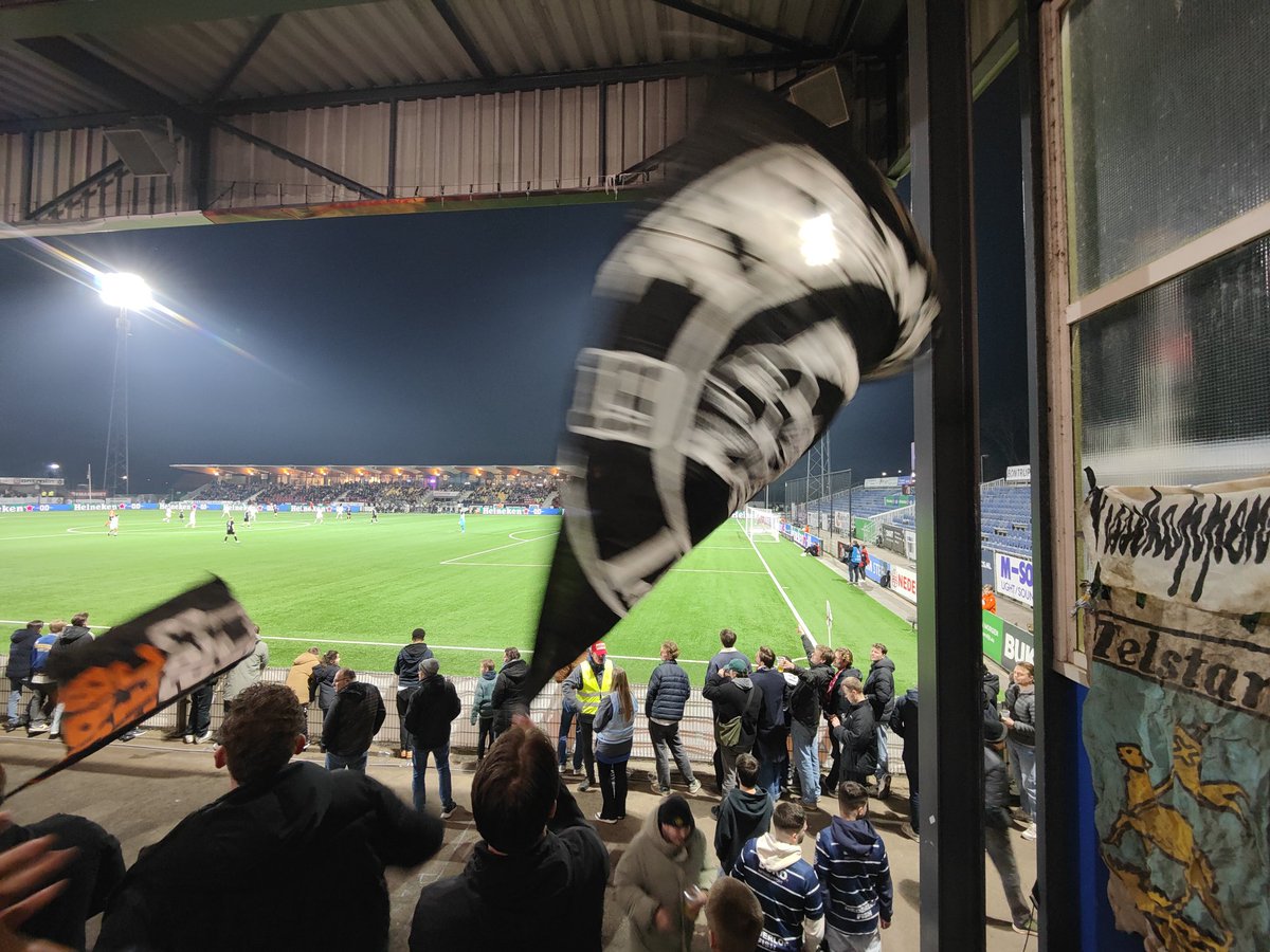 DanielsenAxedal's tweet photo. ๐ณ๐ฑ Telstar - FC Dordrecht
๐๏ธ 711 Stadion
๐ Eerste Divisie
๐ถ SK
#teldor #schoonenberg https://t.co/Ly06rvYfLH