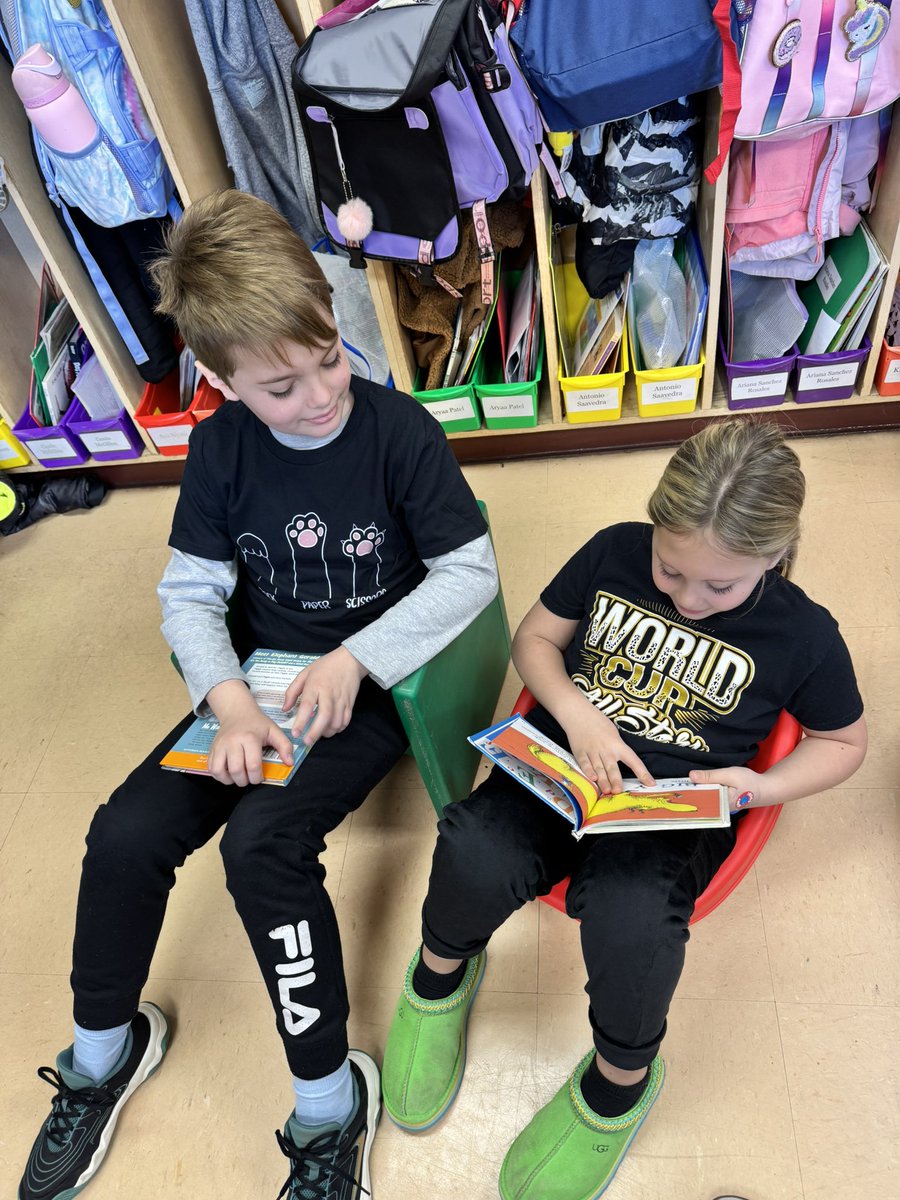 s_glinski's tweet photo. Great way to end Read Across America week reading with our first grade buddies 📚 @Millstone_Dist #proud2bmillstone https://t.co/wUoNSOhGBn