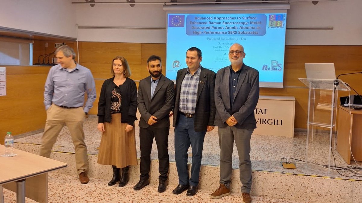 Congratulations to Gohar Ijaz Dar on his successful PhD defense! I am a very proud and happy supervisor.
Thank you to the PhD committee members Malgorzata Norek, Josep Ferré, and <a href="/AntonFicai/">Anton Ficai</a>. 🎉👏
<a href="/universitatURV/">Universitat Rovira i Virgili</a> <a href="/COST_NETPORE/">NETPORE</a> #SERS #