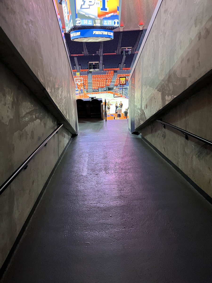 BBarn64's tweet photo. One more time in the regular season.  ⁦@IlliniMBB⁩ vs ⁦@BoilerBall⁩ tonight at 7 pm.  Let us know how and where you are listening on ⁦@IlliniLearfield⁩ ! https://t.co/VCCjeZnvo7