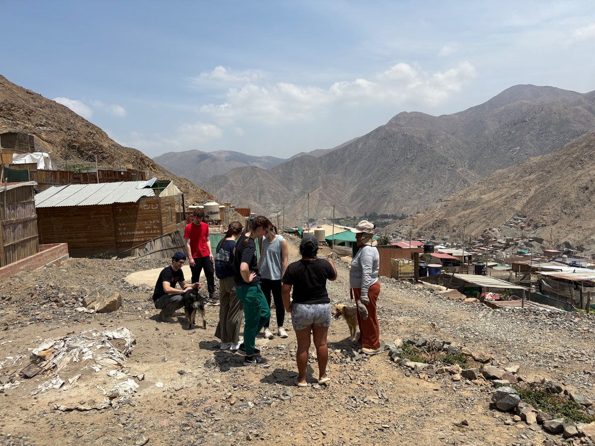 GPiL_1's tweet photo. We are excited to work with our partners in Peru and a great team of students and faculty from Charleston Southern University! Great effort and teamwork leading to a great impact as we built four new homes for widows outside of Lima. https://t.co/1oZD5ohPCA